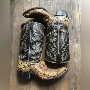 Snakeskin justin boots As IS